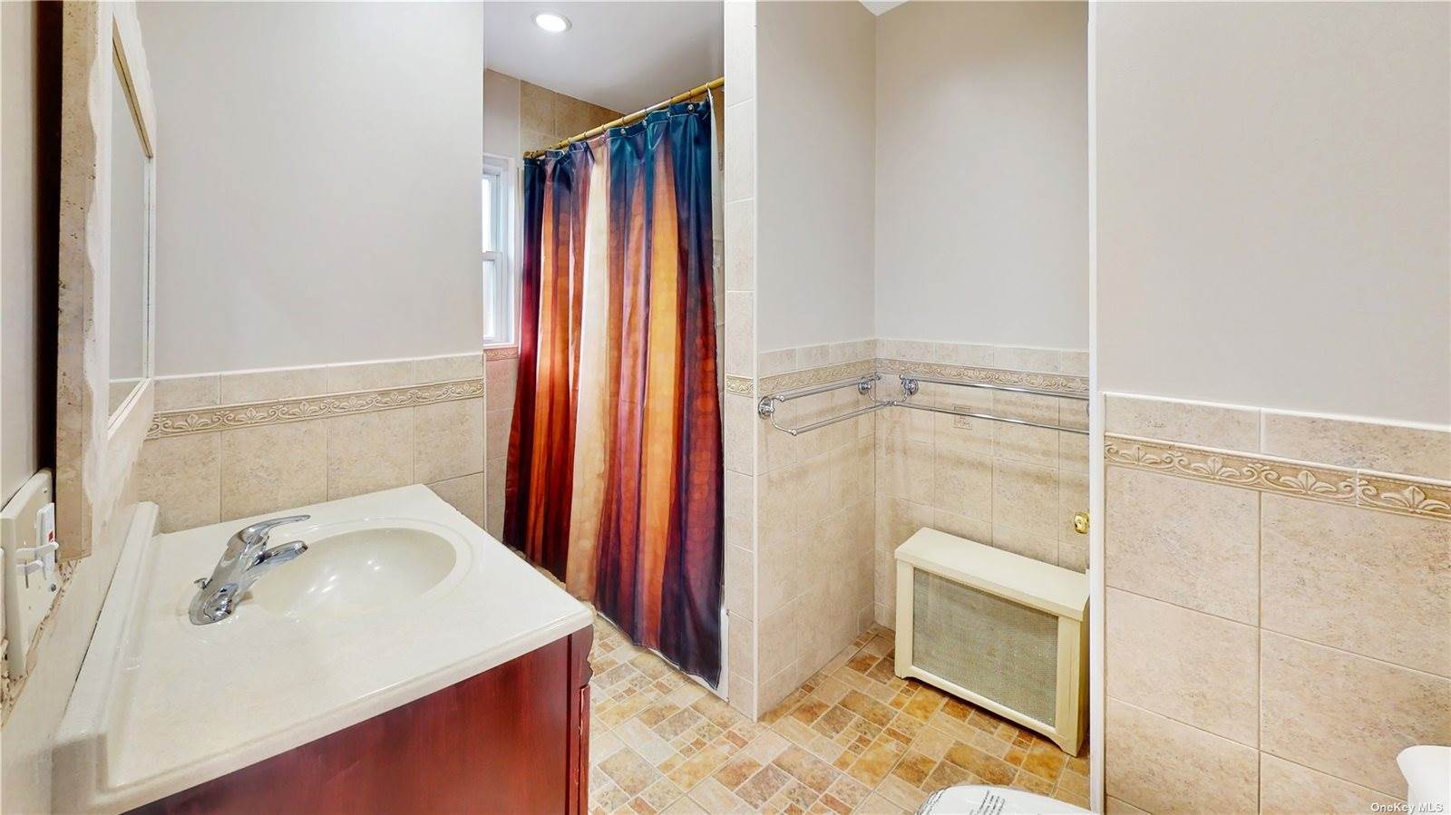 27 South Baldwin Place, Massapequa, NY 11758