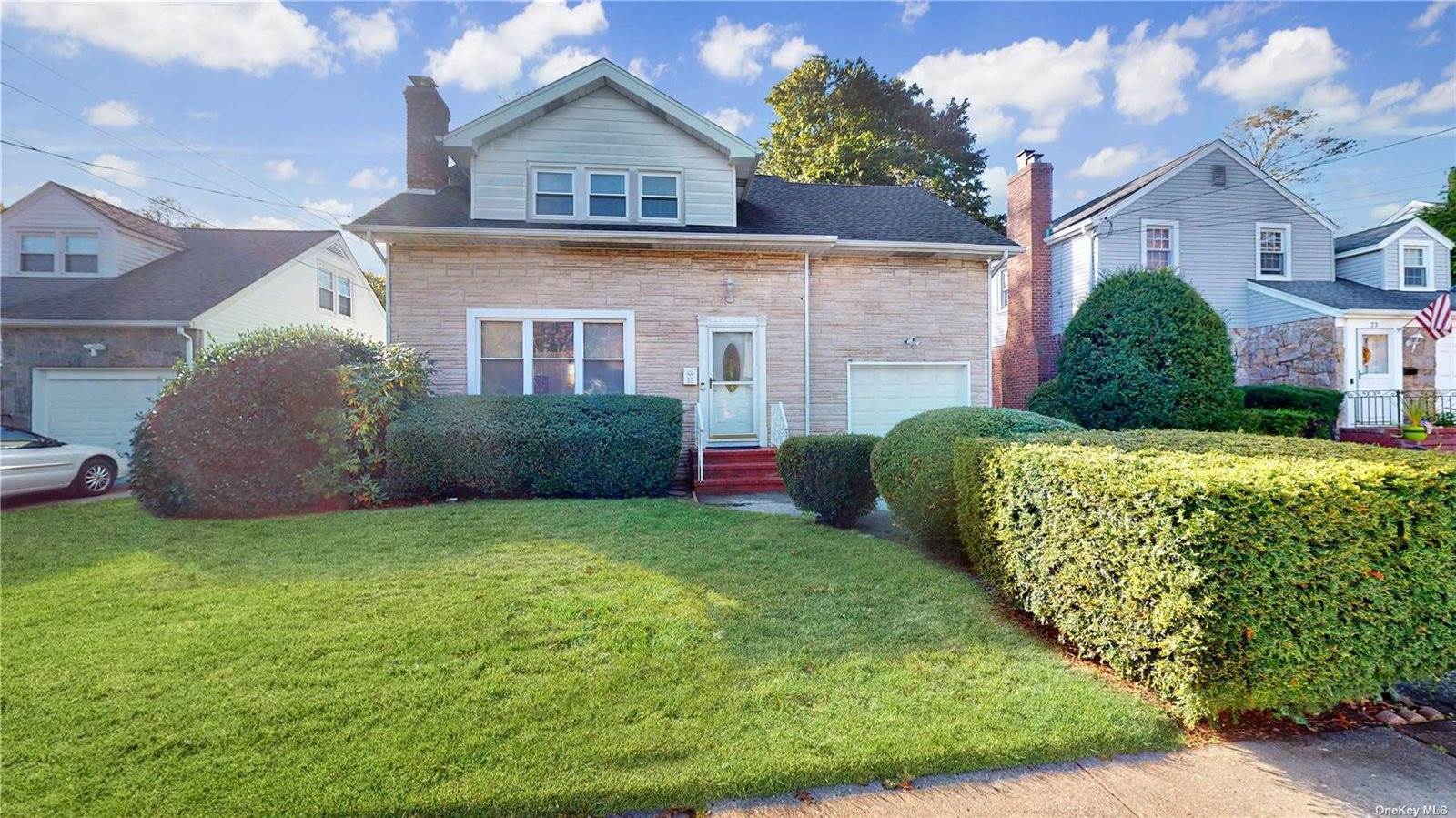 27 South Baldwin Place, Massapequa, NY 11758