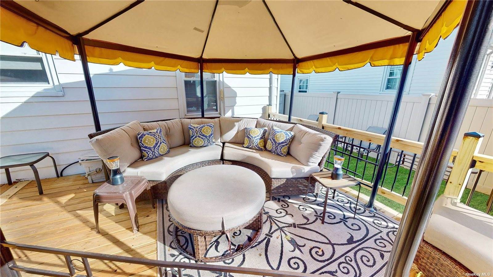 27 South Baldwin Place, Massapequa, NY 11758