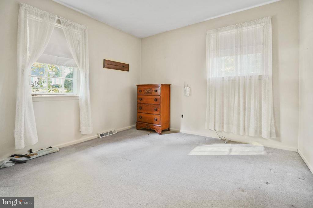 908 Greenwood Circle, Coatesville, PA 19320