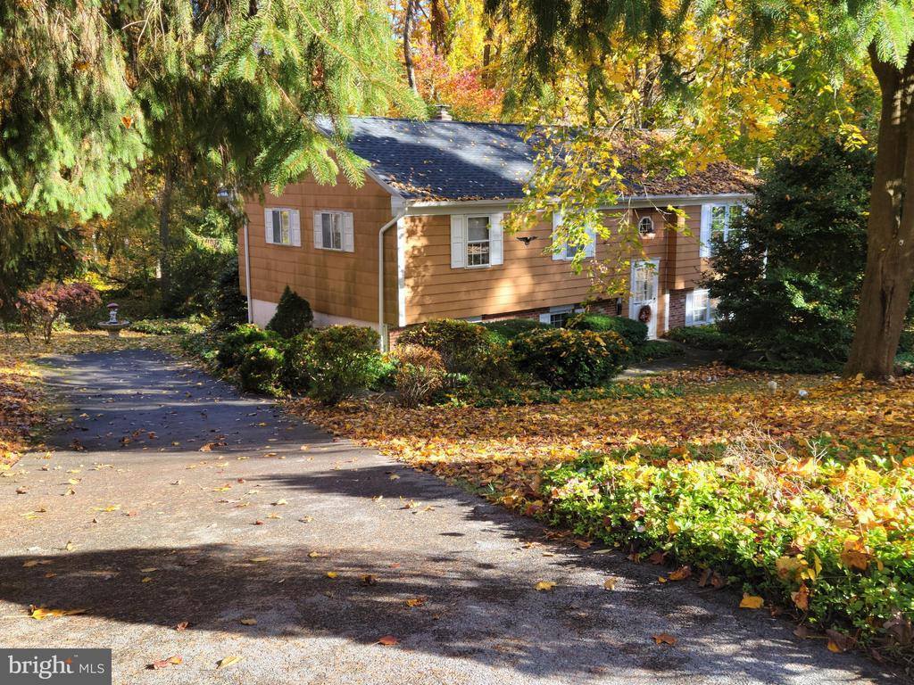 908 Greenwood Circle, Coatesville, PA 19320