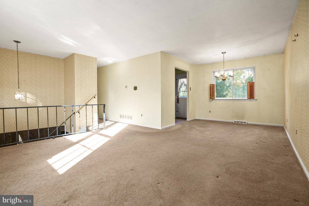 908 Greenwood Circle, Coatesville, PA 19320