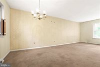 908 Greenwood Circle, Coatesville, PA 19320