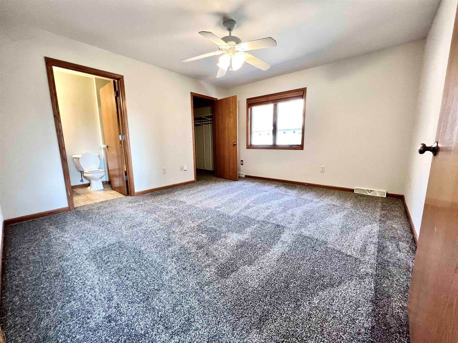 1718 West Main St, Stoughton, WI 53589