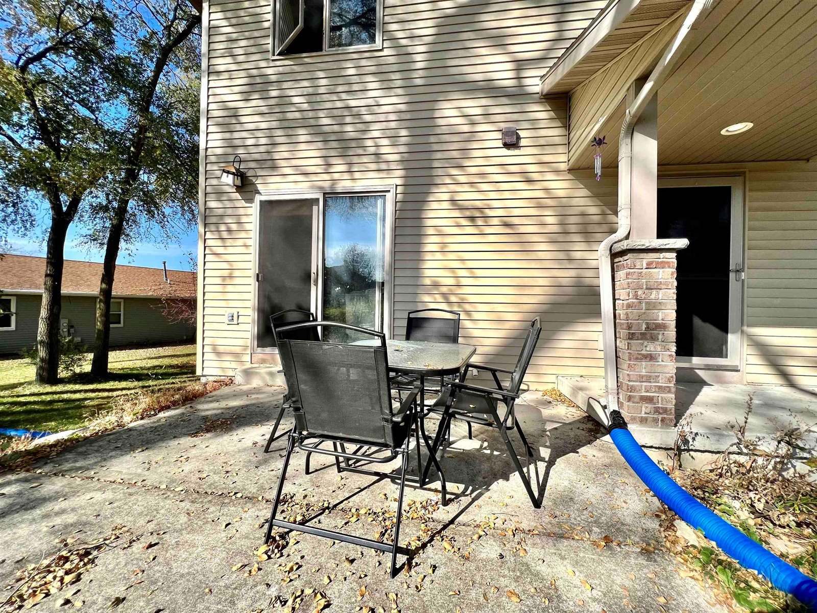 1718 West Main St, Stoughton, WI 53589