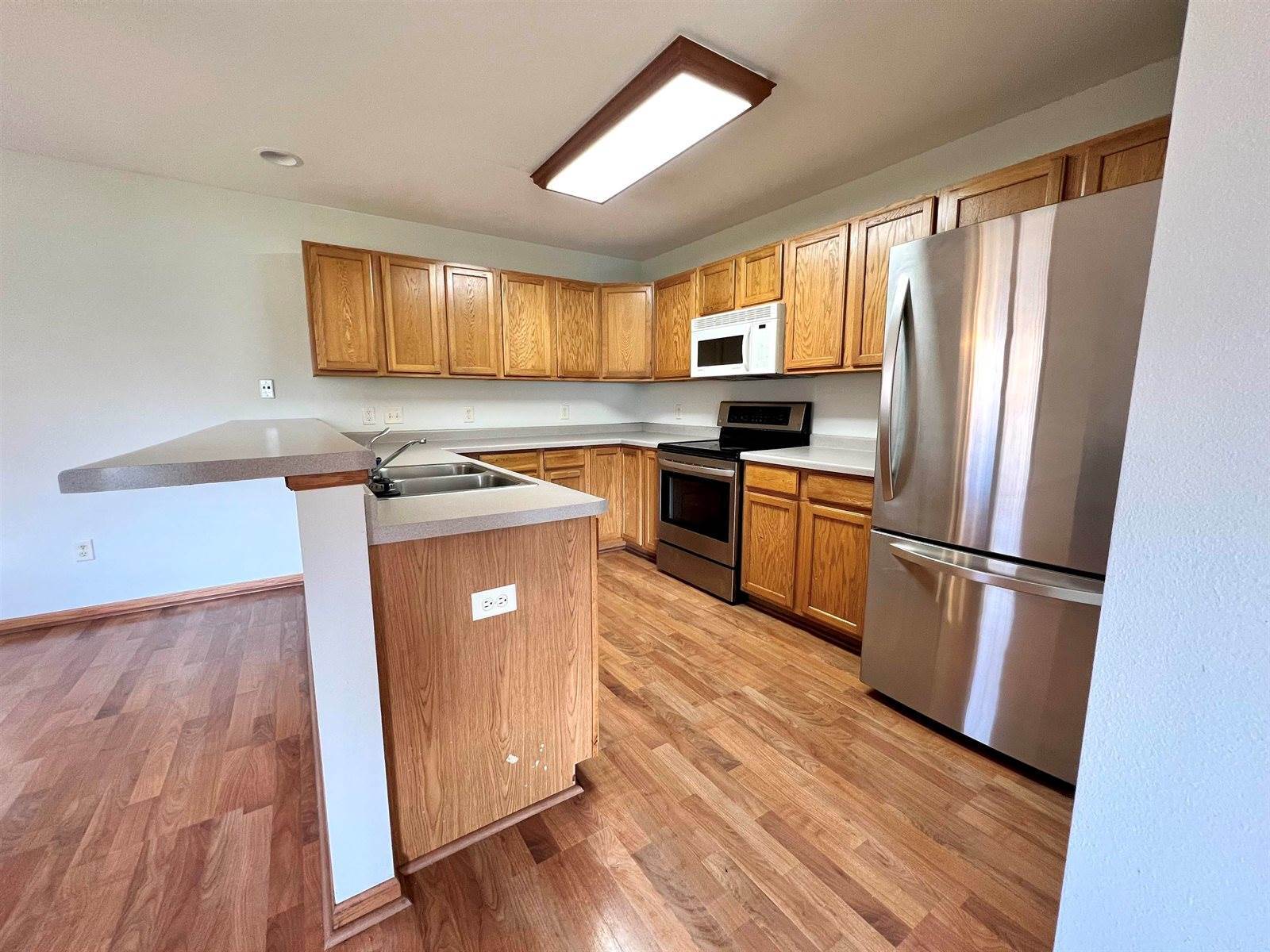 1718 West Main St, Stoughton, WI 53589