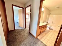 1718 West Main St, Stoughton, WI 53589