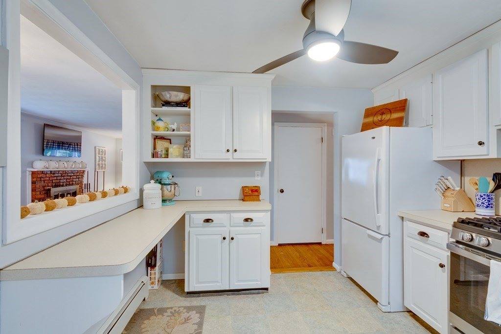 131 Sunnyplain Avenue, Weymouth, MA 02188