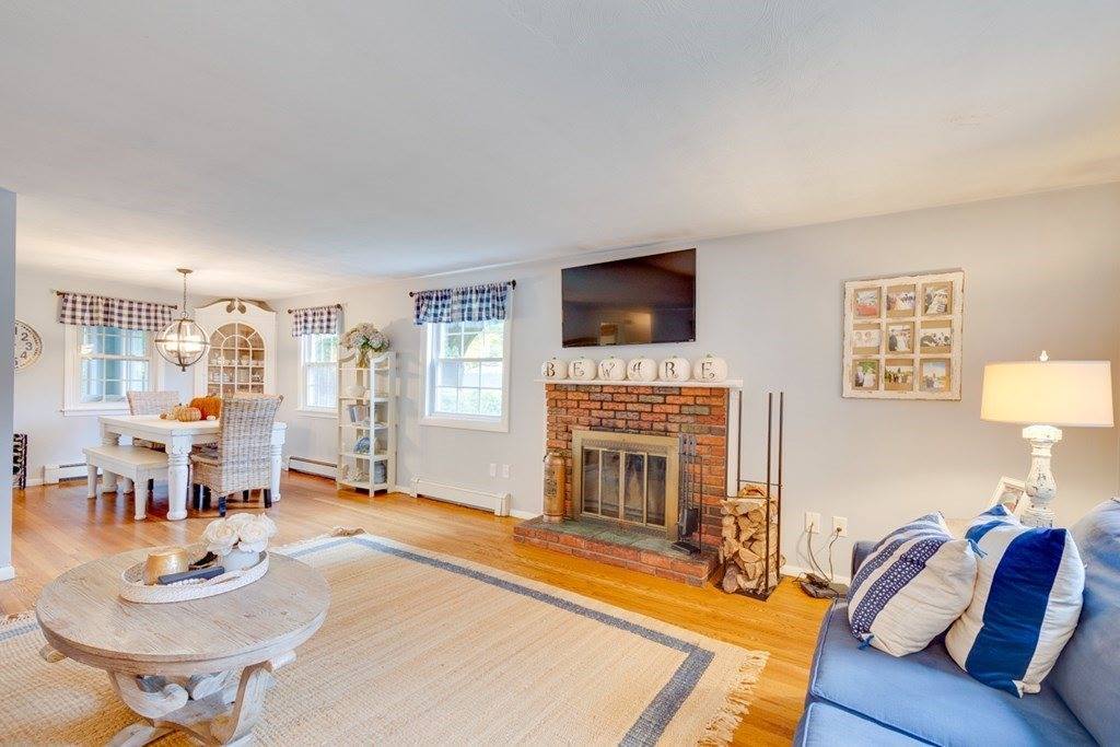 131 Sunnyplain Avenue, Weymouth, MA 02188