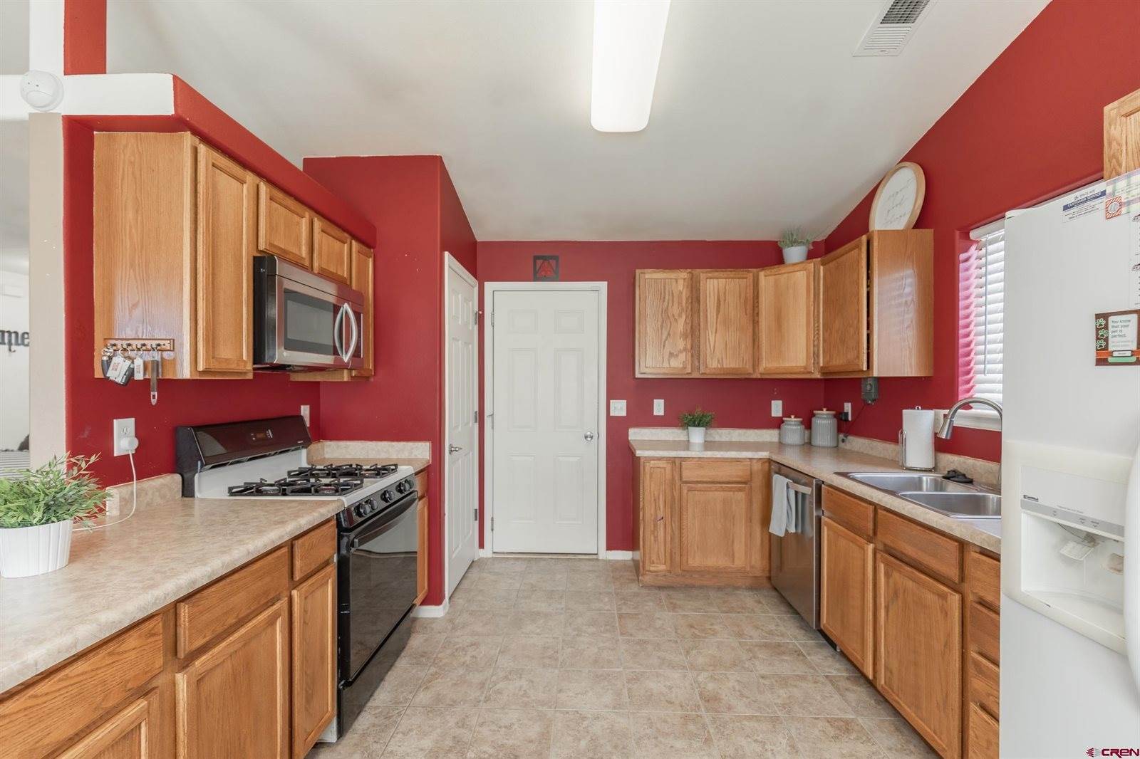 2724 Caboose Drive, Montrose, CO 81401