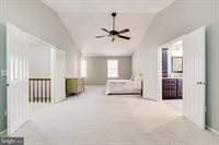 6 Dunbar Way, Sterling, VA 20165