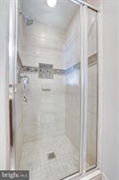 6 Dunbar Way, Sterling, VA 20165