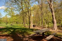 6 Dunbar Way, Sterling, VA 20165