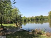 6 Dunbar Way, Sterling, VA 20165