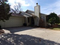 3031 SW Arrowhead RD, Topeka, KS 66614