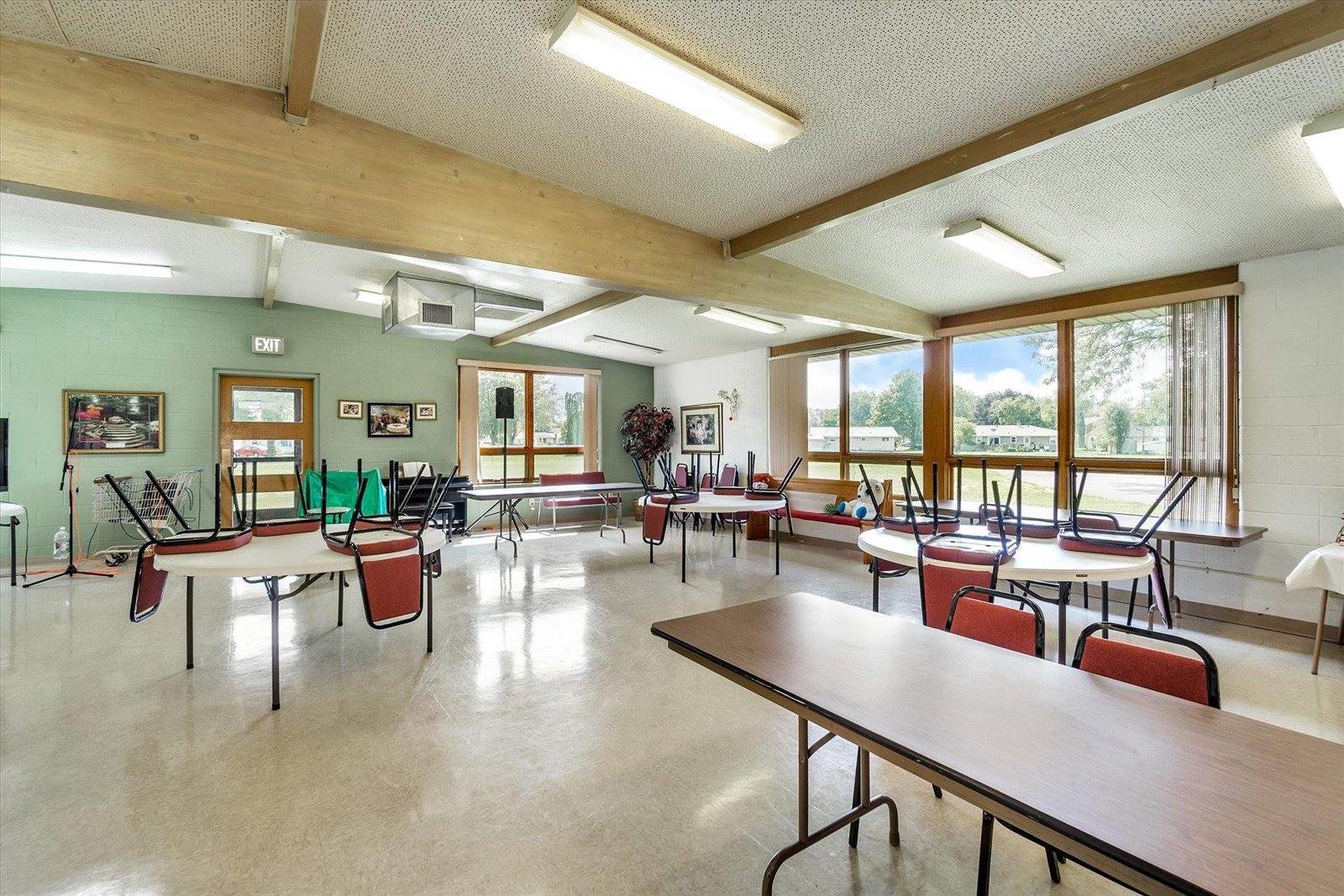 1909 highland Ave, Janesville, WI 53548