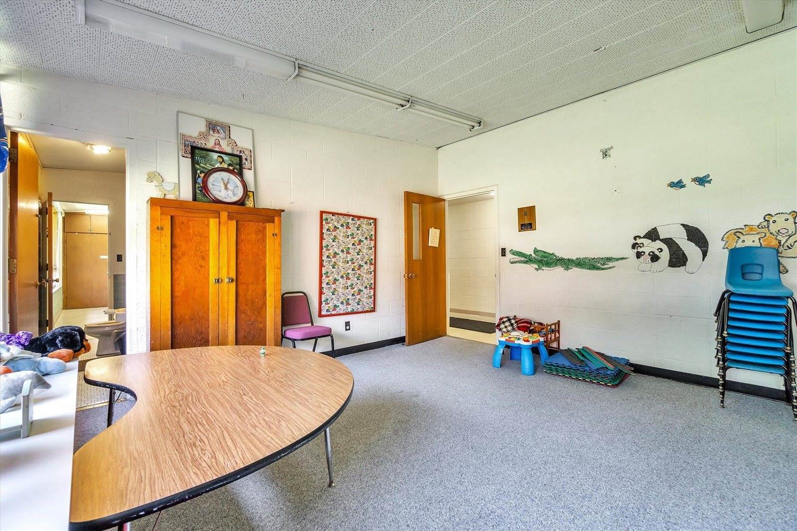 1909 highland Ave, Janesville, WI 53548