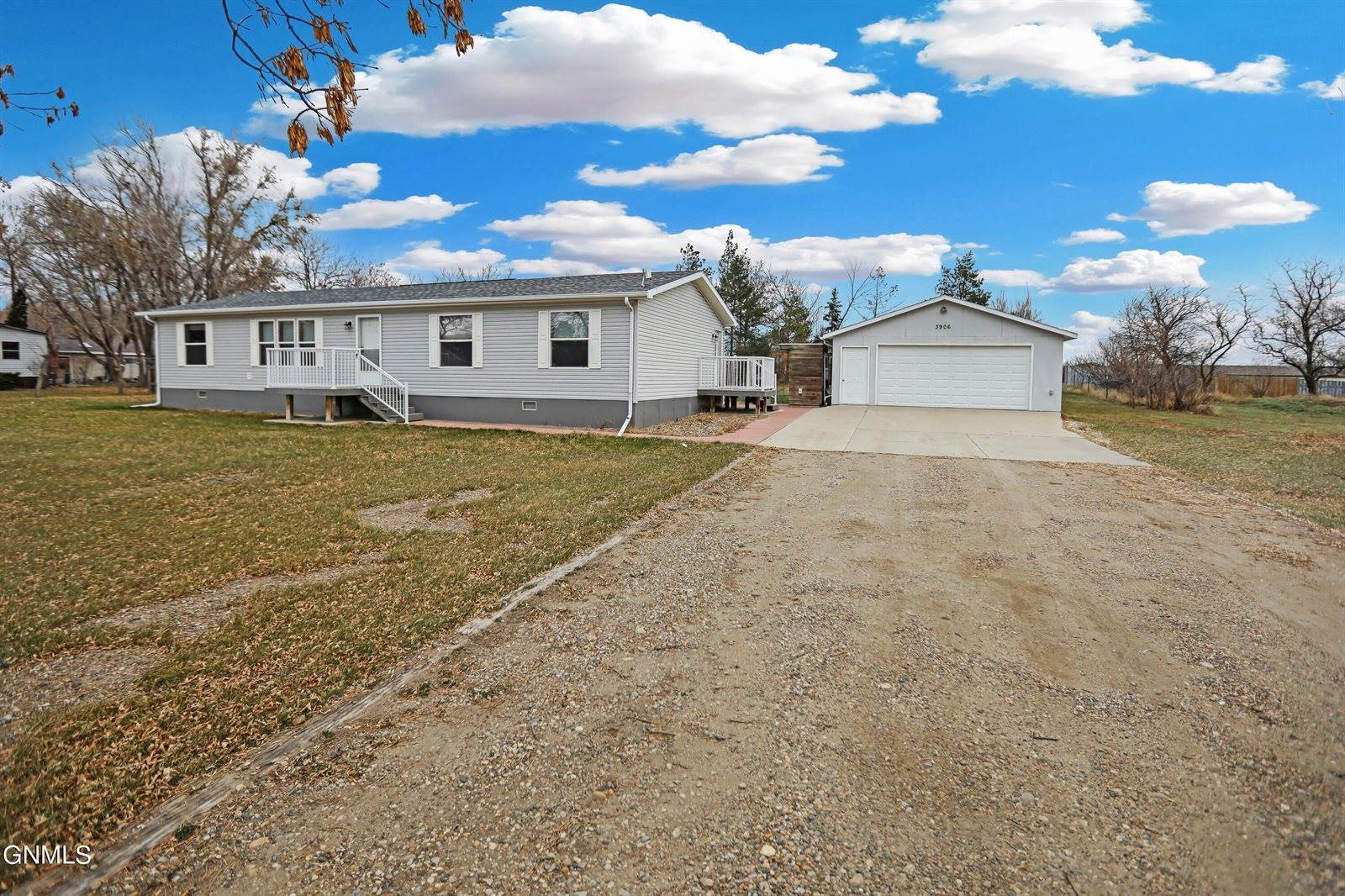 3906 2nd Avenue East, Williston, ND 58801