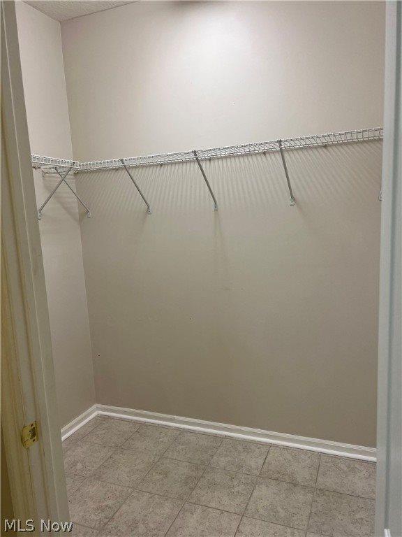 108 Stonegate Drive, Pataskala, OH 43062