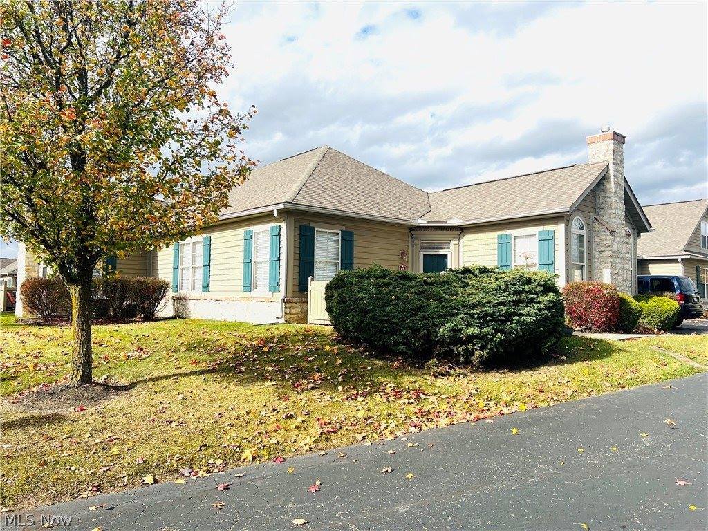 108 Stonegate Drive, Pataskala, OH 43062