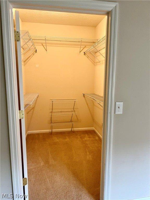 108 Stonegate Drive, Pataskala, OH 43062