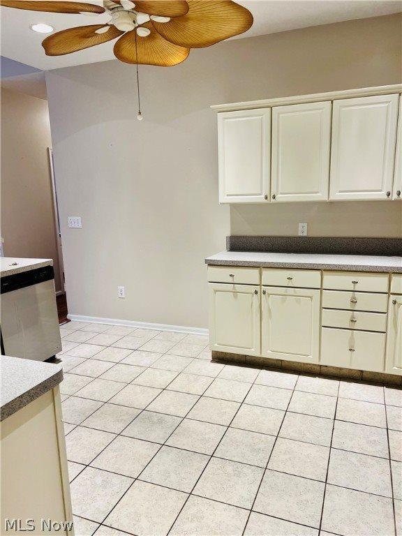 108 Stonegate Drive, Pataskala, OH 43062