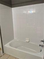 108 Stonegate Drive, Pataskala, OH 43062