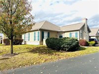 108 Stonegate Drive, Pataskala, OH 43062
