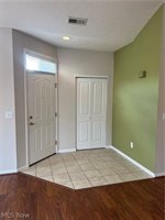 108 Stonegate Drive, Pataskala, OH 43062