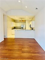 108 Stonegate Drive, Pataskala, OH 43062