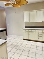 108 Stonegate Drive, Pataskala, OH 43062