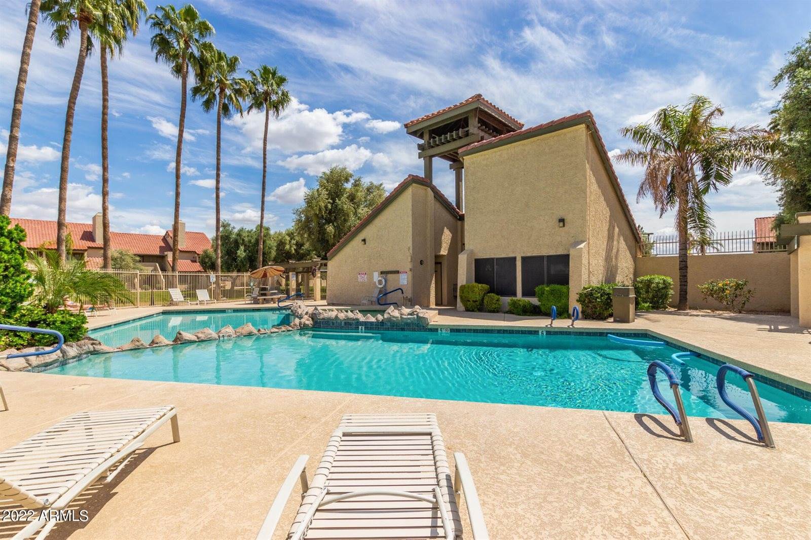 30 East Brown Road, Mesa, AZ 85201