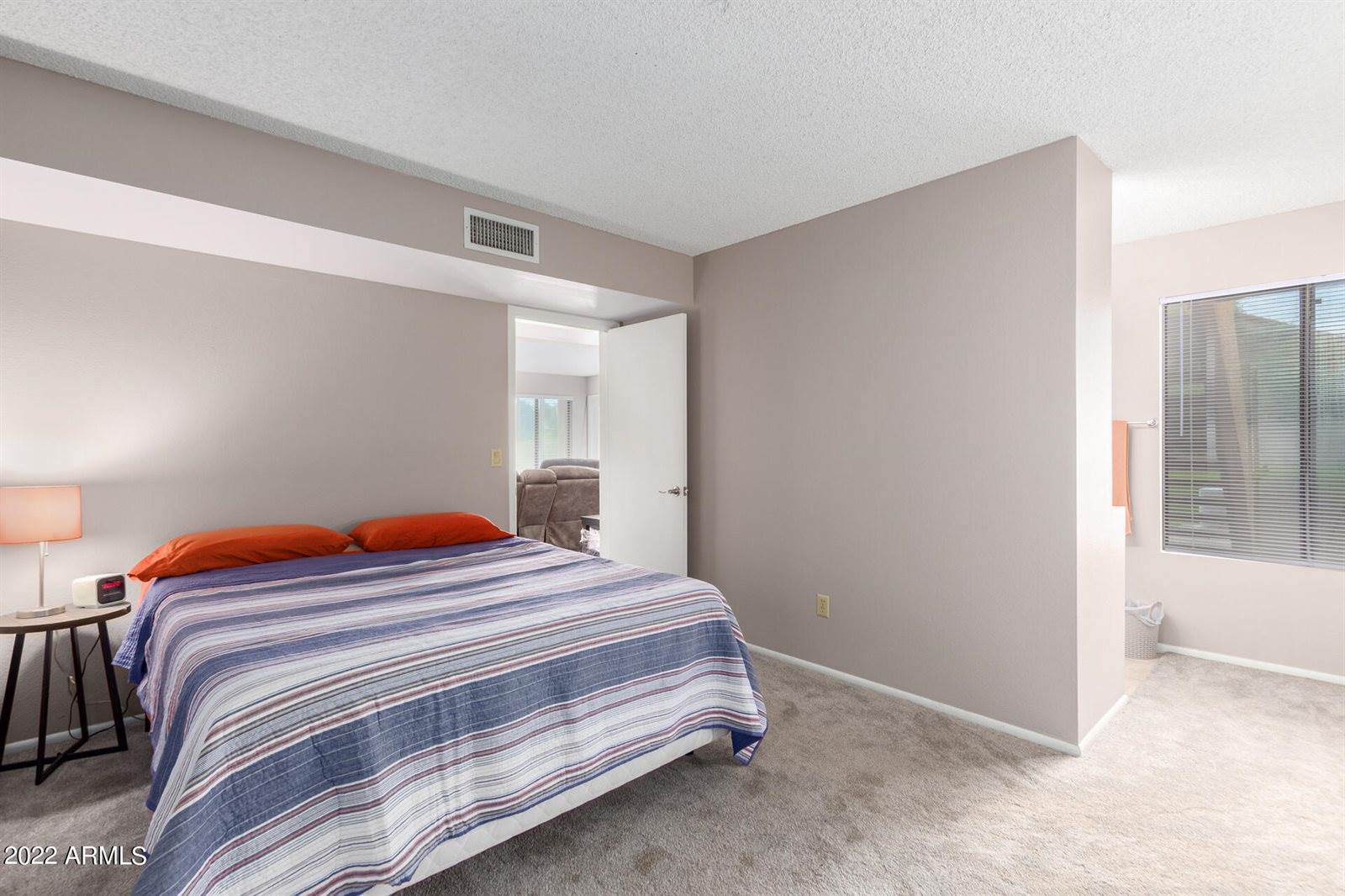 30 East Brown Road, Mesa, AZ 85201