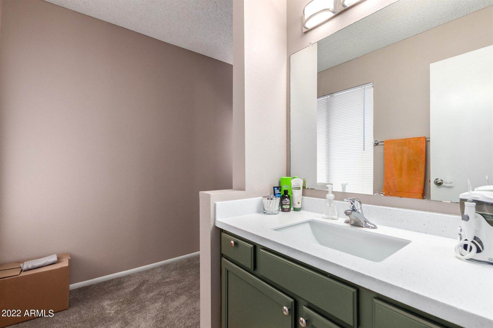 30 East Brown Road, Mesa, AZ 85201