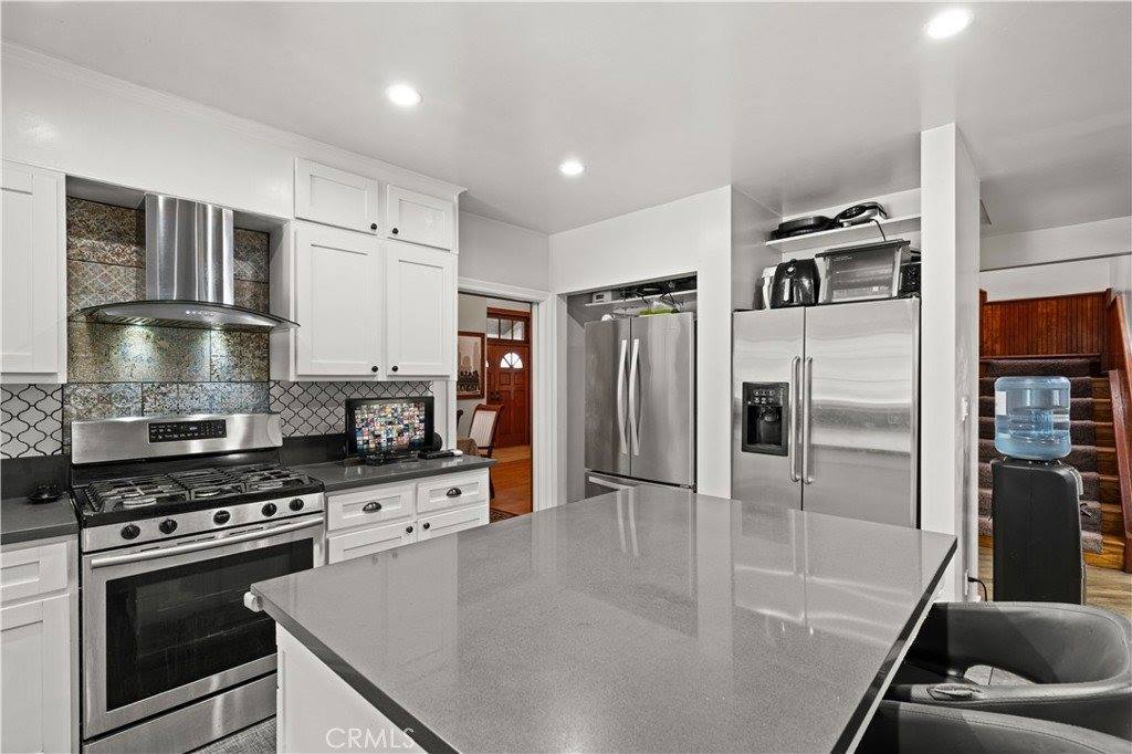 1333 Cambridge Drive, Glendale, CA 91205