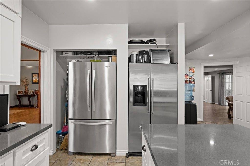 1333 Cambridge Drive, Glendale, CA 91205