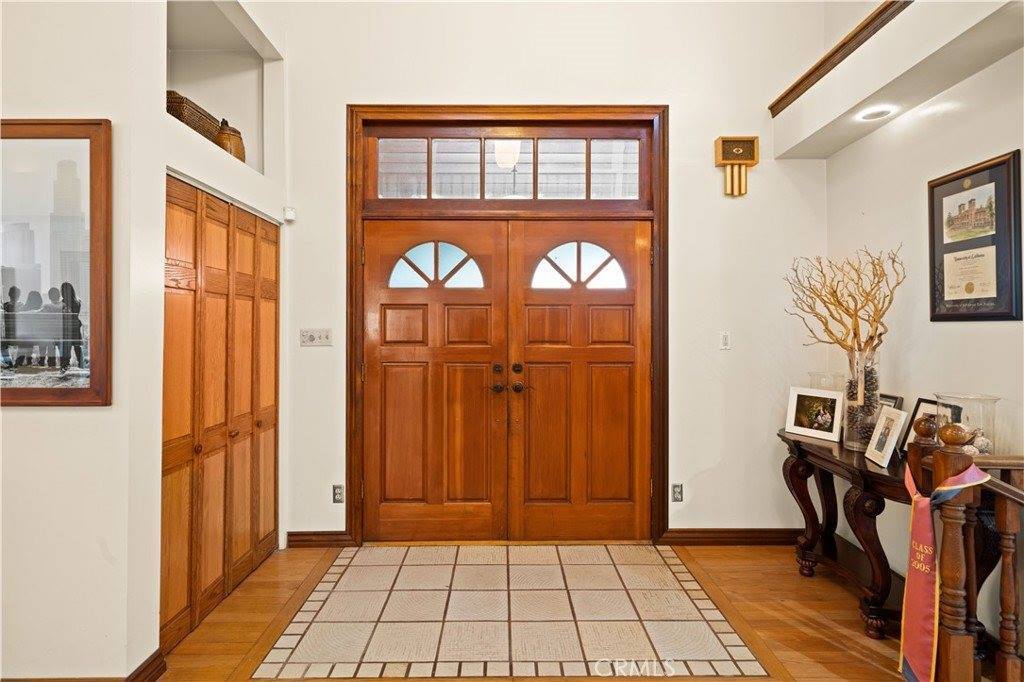 1333 Cambridge Drive, Glendale, CA 91205