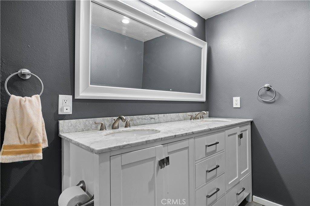 1333 Cambridge Drive, Glendale, CA 91205