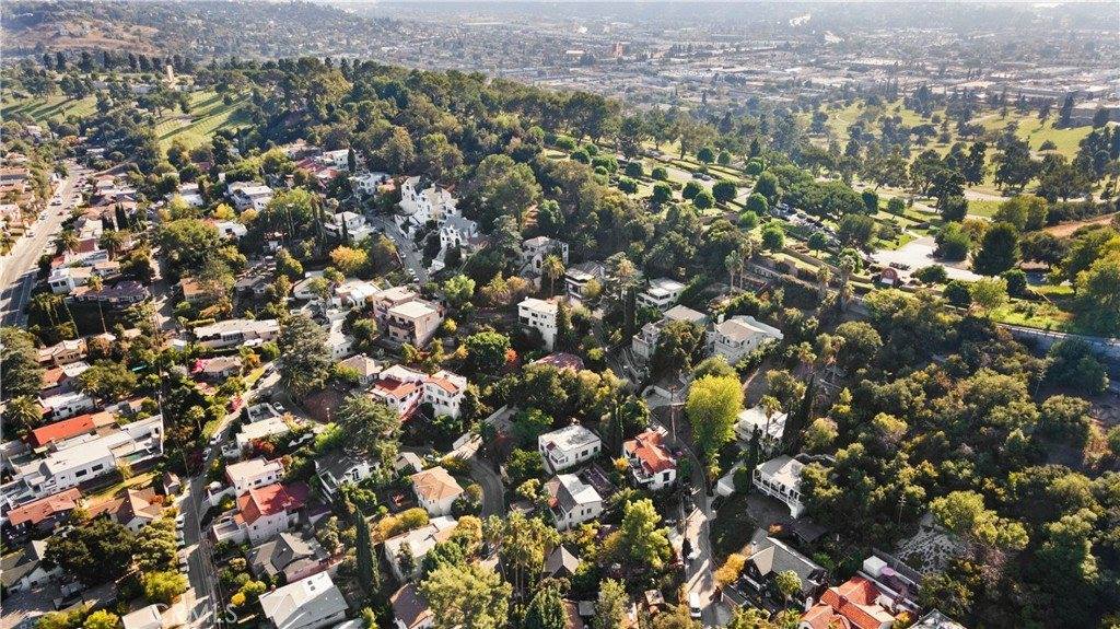 1333 Cambridge Drive, Glendale, CA 91205