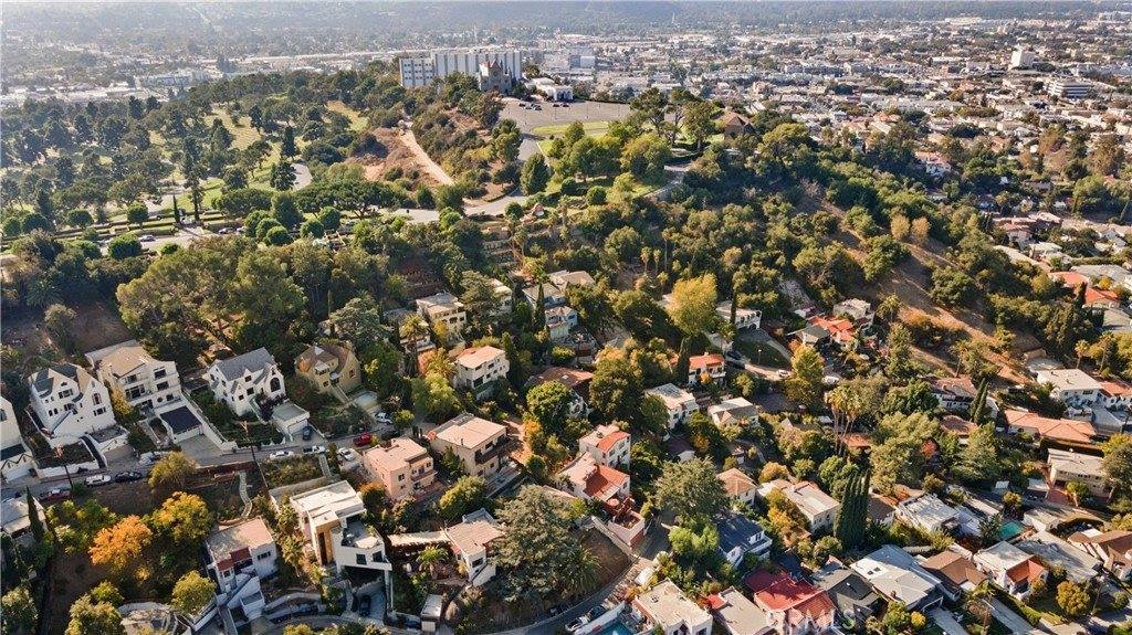 1333 Cambridge Drive, Glendale, CA 91205