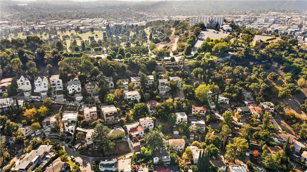 1333 Cambridge Drive, Glendale, CA 91205