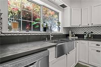 1333 Cambridge Drive, Glendale, CA 91205