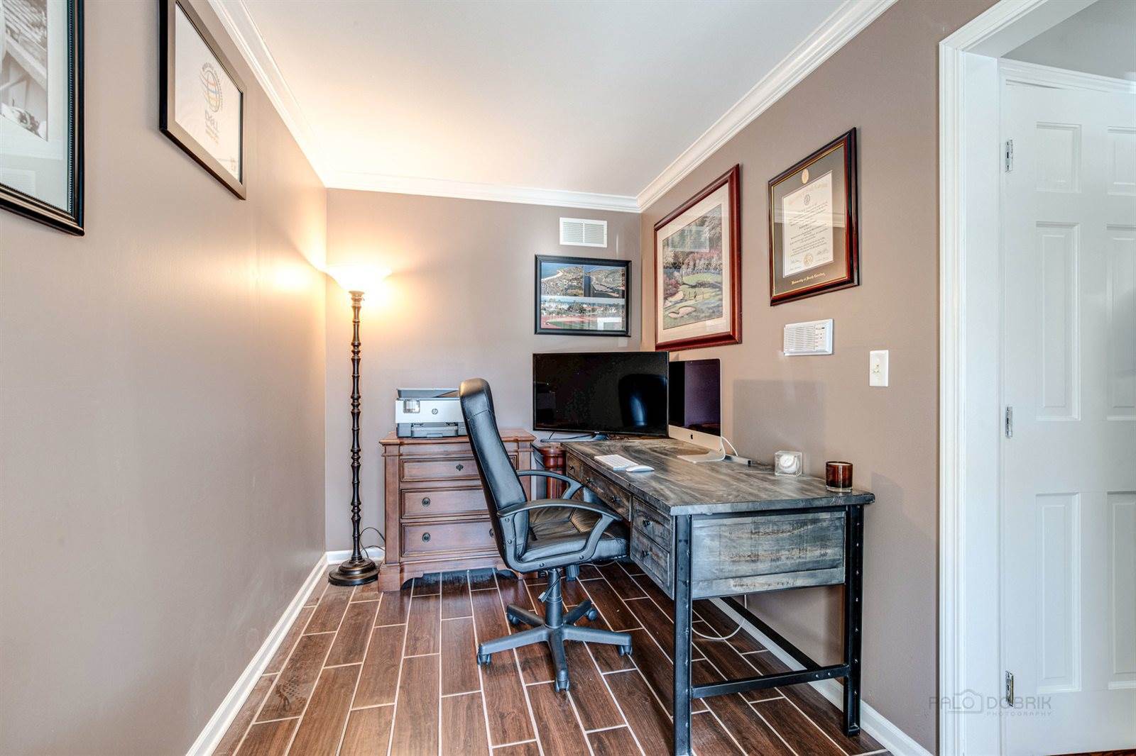 4044 Kenwood Ave., Gurnee, IL 60031