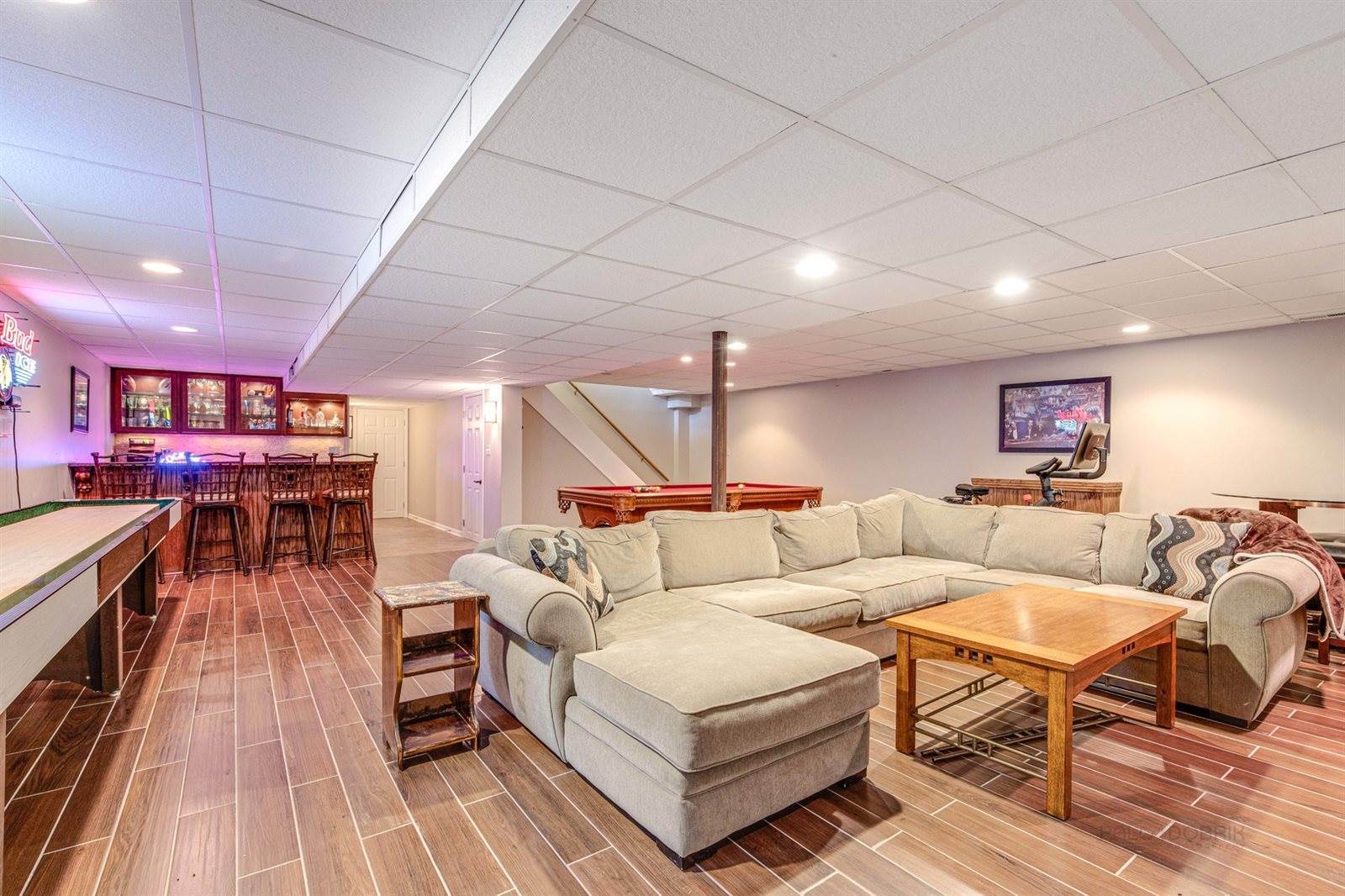 4044 Kenwood Ave., Gurnee, IL 60031