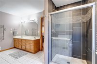 4044 Kenwood Ave., Gurnee, IL 60031