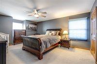 4044 Kenwood Ave., Gurnee, IL 60031