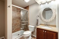 4044 Kenwood Ave., Gurnee, IL 60031