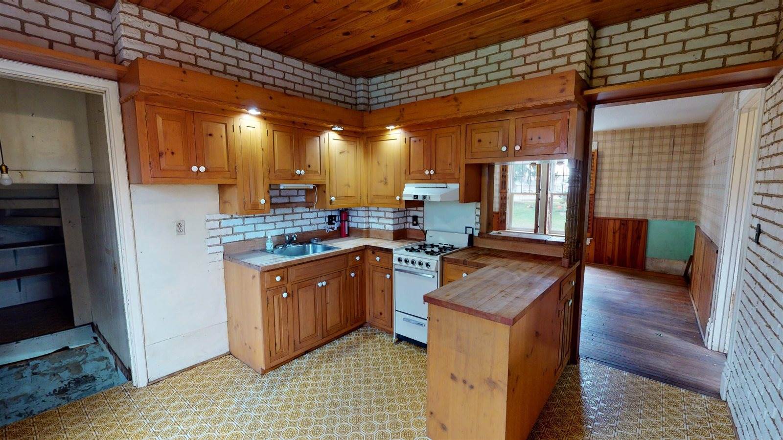 222 North Main St, Westby, WI 54667