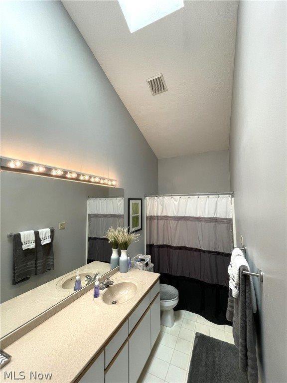 1263 Red Tail Hawk Court, Youngstown, OH 44512