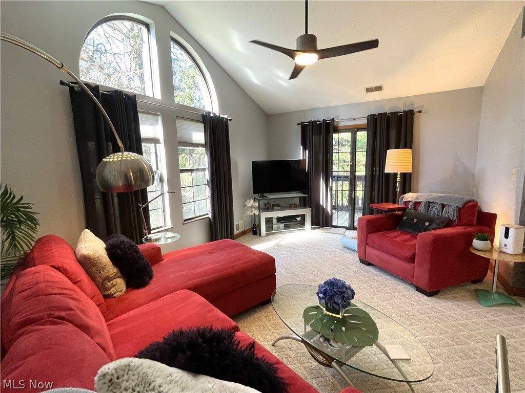 1263 Red Tail Hawk Court, Youngstown, OH 44512